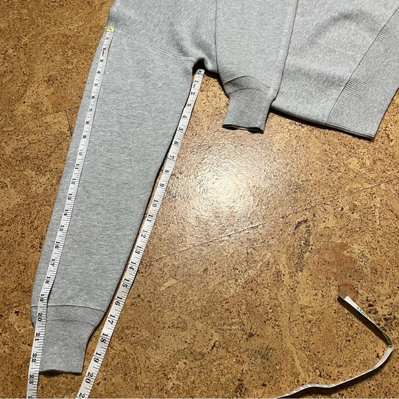 Everlane Wm’s The Cotton-Merino Sweatshirt Sweater In Heathered Gray NWOT Sz XS - Picture 12 of 12